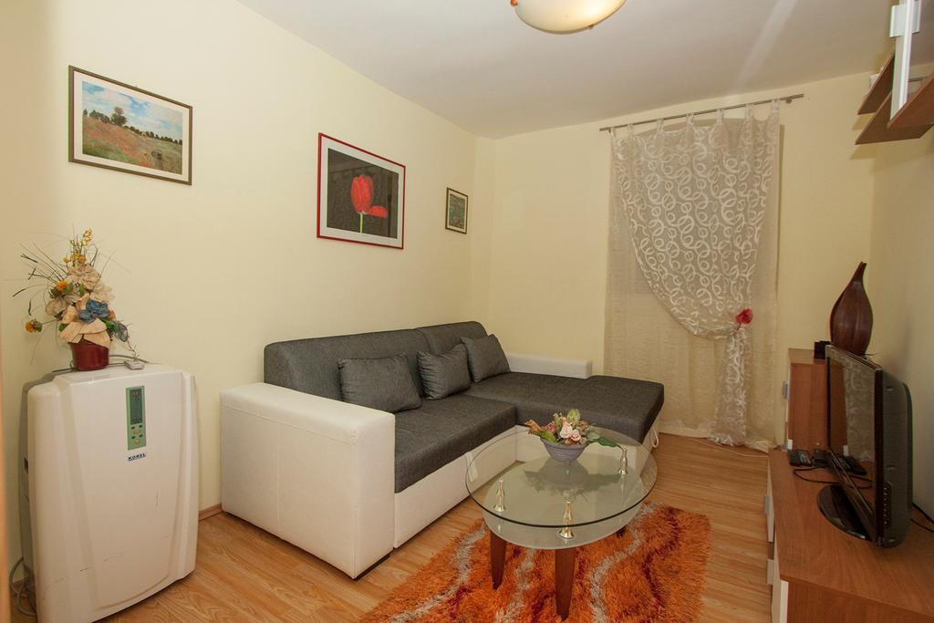 Apartment Vestibul Inn Split Exterior foto